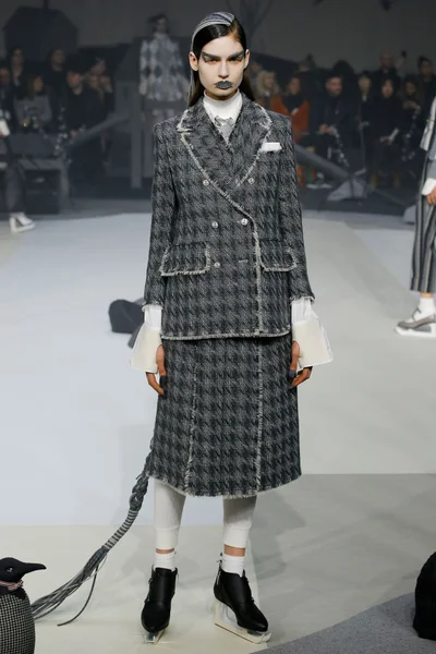 Look 9